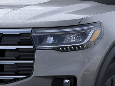 New 2026 Ford Explorer Active w/ Active Comfort Package AWD/4WD image 18