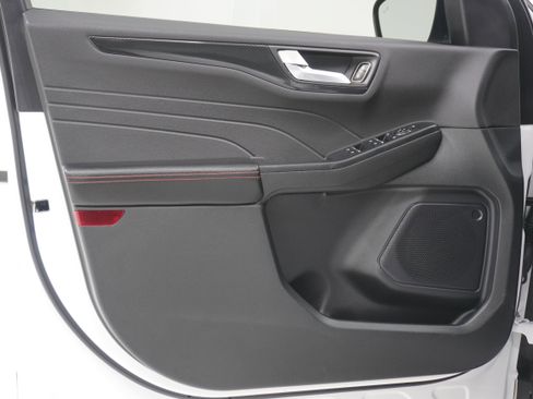 Used 2023 Ford Escape ST-Line w/ Tech Pack #1 image 14