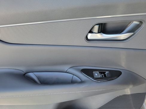 New 2025 Nissan Murano SV image 15