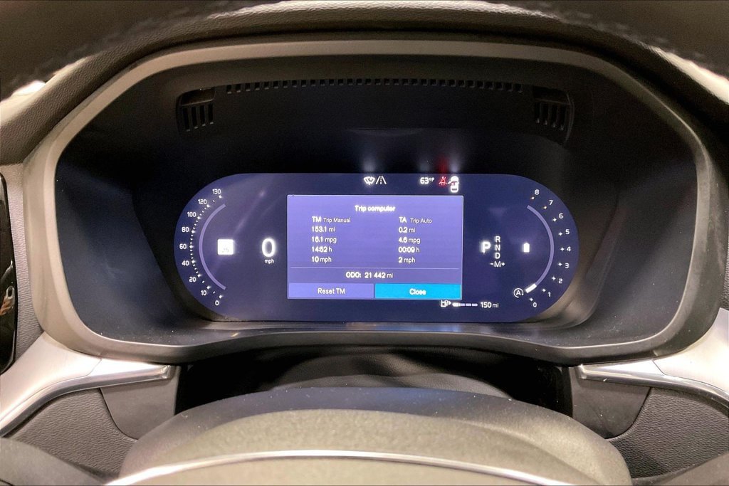 Certified 2024 Volvo XC60 B5 Core AWD/4WD image 14