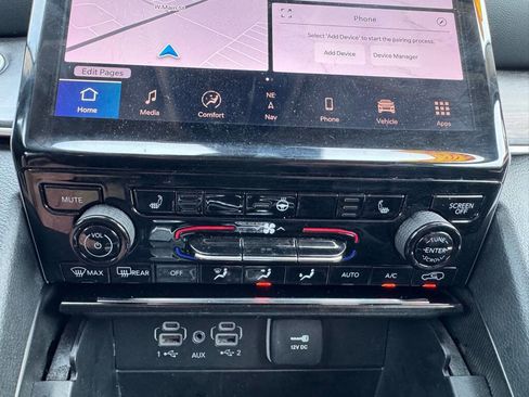 Used 2023 Jeep Grand Cherokee L Limited image 15