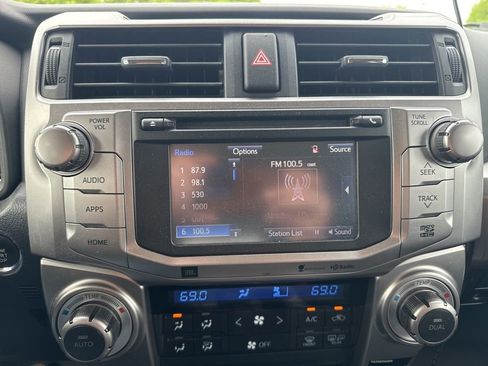 Used 2014 Toyota 4Runner Limited image 9