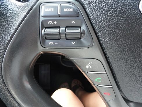 Used 2018 Kia Forte LX w/ LX Popular Package FWD image 20