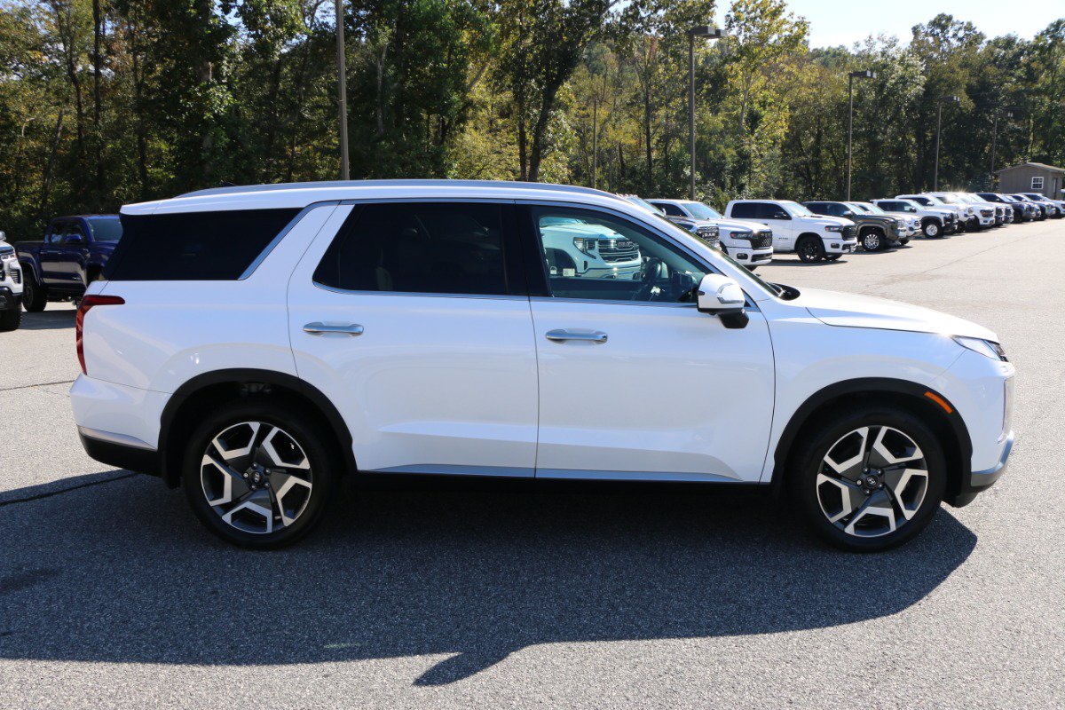Used 2025 Hyundai Palisade SEL FWD image 9
