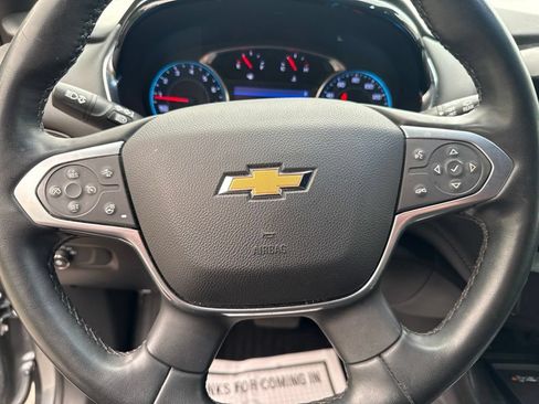 Used 2023 Chevrolet Traverse LT AWD/4WD image 27