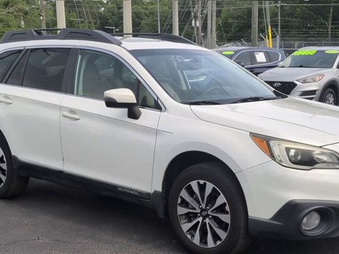 Used 2016 Subaru Outback 2.5i Limited AWD/4WD image 2