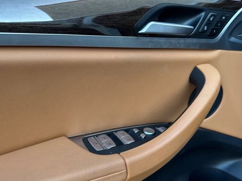 Used 2024 BMW X4 xDrive30i w/ Premium Package image 12