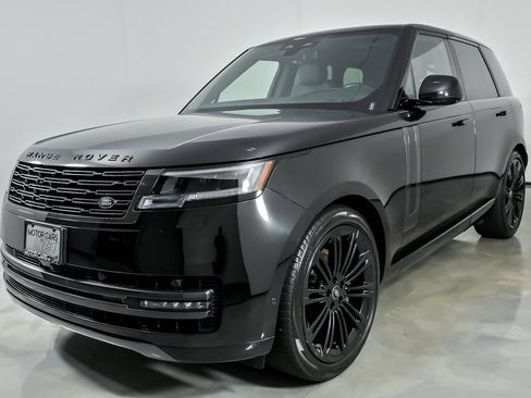 Used 2024 Land Rover Range Rover SE AWD/4WD image 6