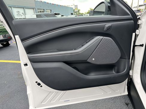 Used 2024 Ford Mustang Mach-E Premium image 9