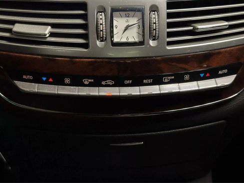 Used 2009 Mercedes-Benz S 550 image 50