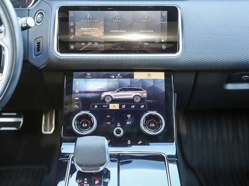 Used 2023 Land Rover Range Rover Velar R-Dynamic S image 11