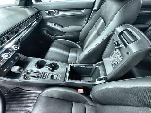 Used 2024 Honda Civic Sport image 16