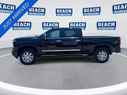New 2026 Chevrolet Silverado 2500 High Country w/ High Country Premium Package AWD/4WD image 5