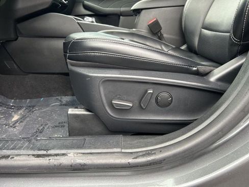 Used 2024 Ford Escape Platinum AWD/4WD image 15