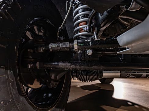 Used 2025 INEOS Grenadier Fieldmaster Edition image 12