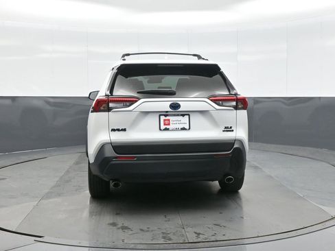Certified 2024 Toyota RAV4 XLE Premium image 6