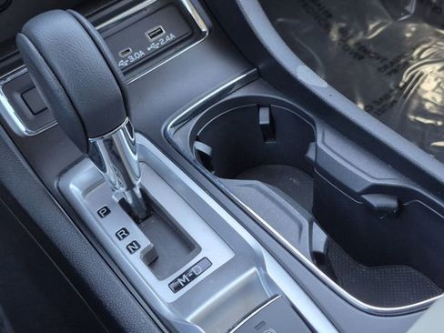 Used 2025 Subaru Ascent Premium image 16