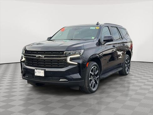 Used 2022 Chevrolet Tahoe RST w/ Sport Performance Package image 3