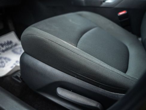 Certified 2025 Toyota RAV4 LE AWD/4WD image 36