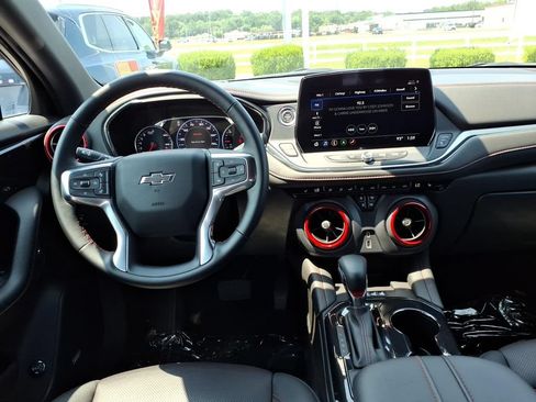 Used 2025 Chevrolet Blazer RS FWD image 21