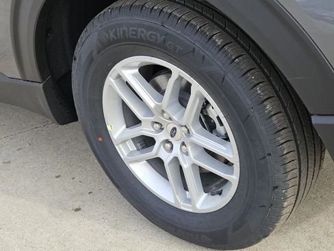 New 2026 Ford Explorer Active w/ Active Comfort Package image 9