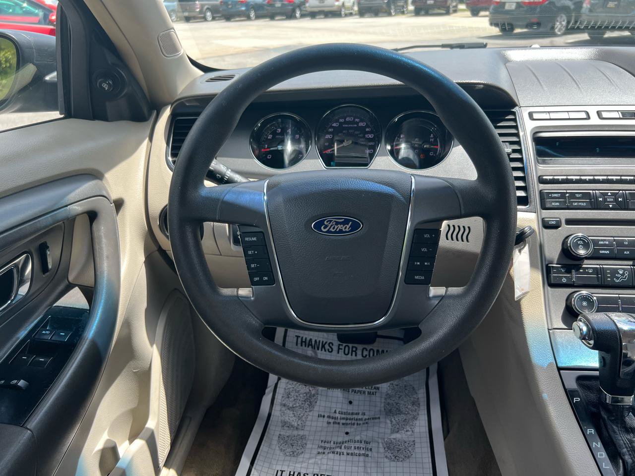 Used 2011 Ford Taurus SE FWD image 14