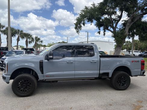 Used 2025 Ford F250 Platinum AWD/4WD image 6