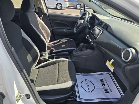 Used 2025 Nissan Versa S w/ Trunk Package image 12