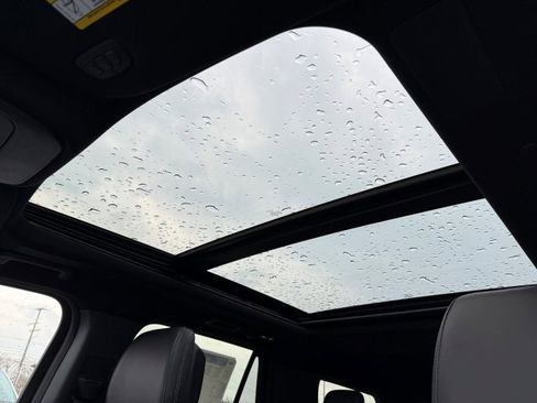 New 2026 Ford Expedition Platinum image 18