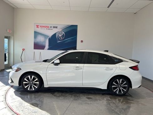 Used 2024 Honda Civic EX-L image 3