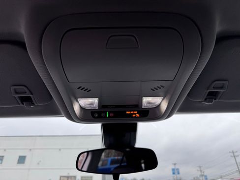 Used 2024 Chevrolet Equinox LT image 27