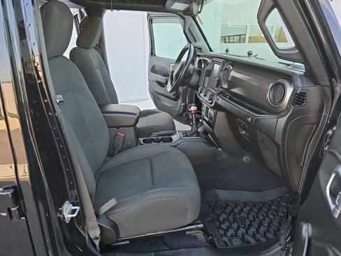 Used 2019 Jeep Wrangler Unlimited Sport AWD/4WD image 19