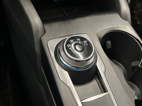 Used 2025 Ford Escape ST-Line image 17