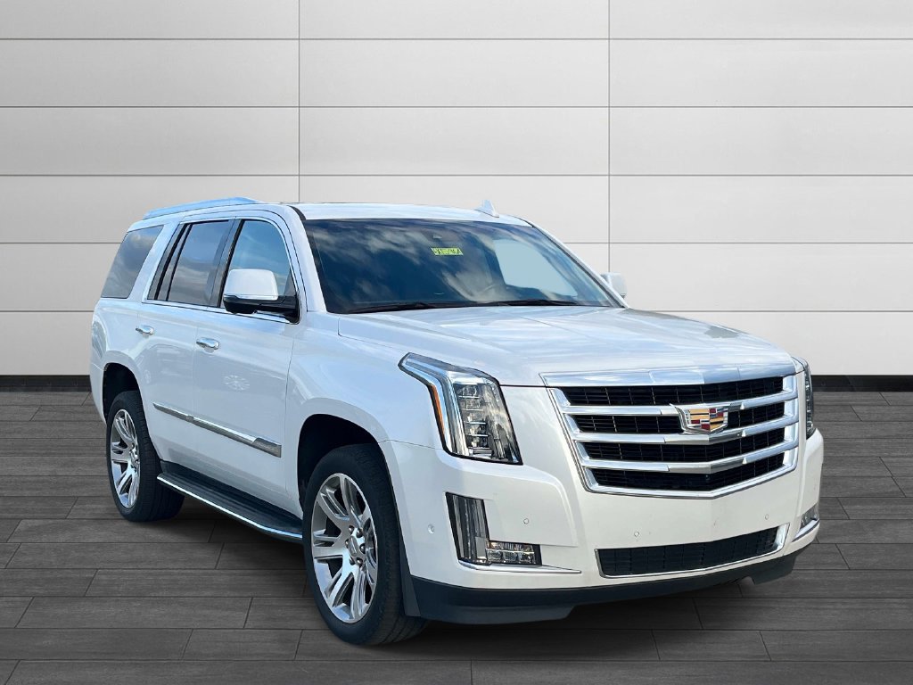 Used 2017 Cadillac Escalade Luxury AWD/4WD image 7