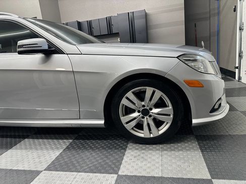 Used 2011 Mercedes-Benz E 350 4MATIC Wagon image 5