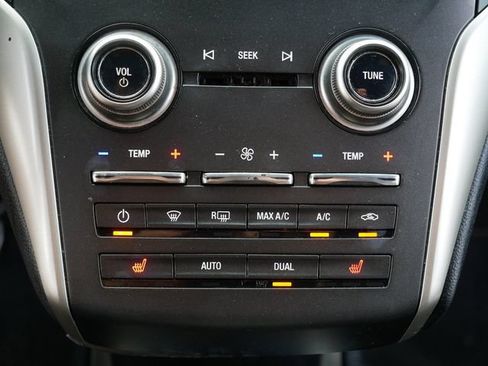 Used 2018 Lincoln MKC Premiere FWD image 31