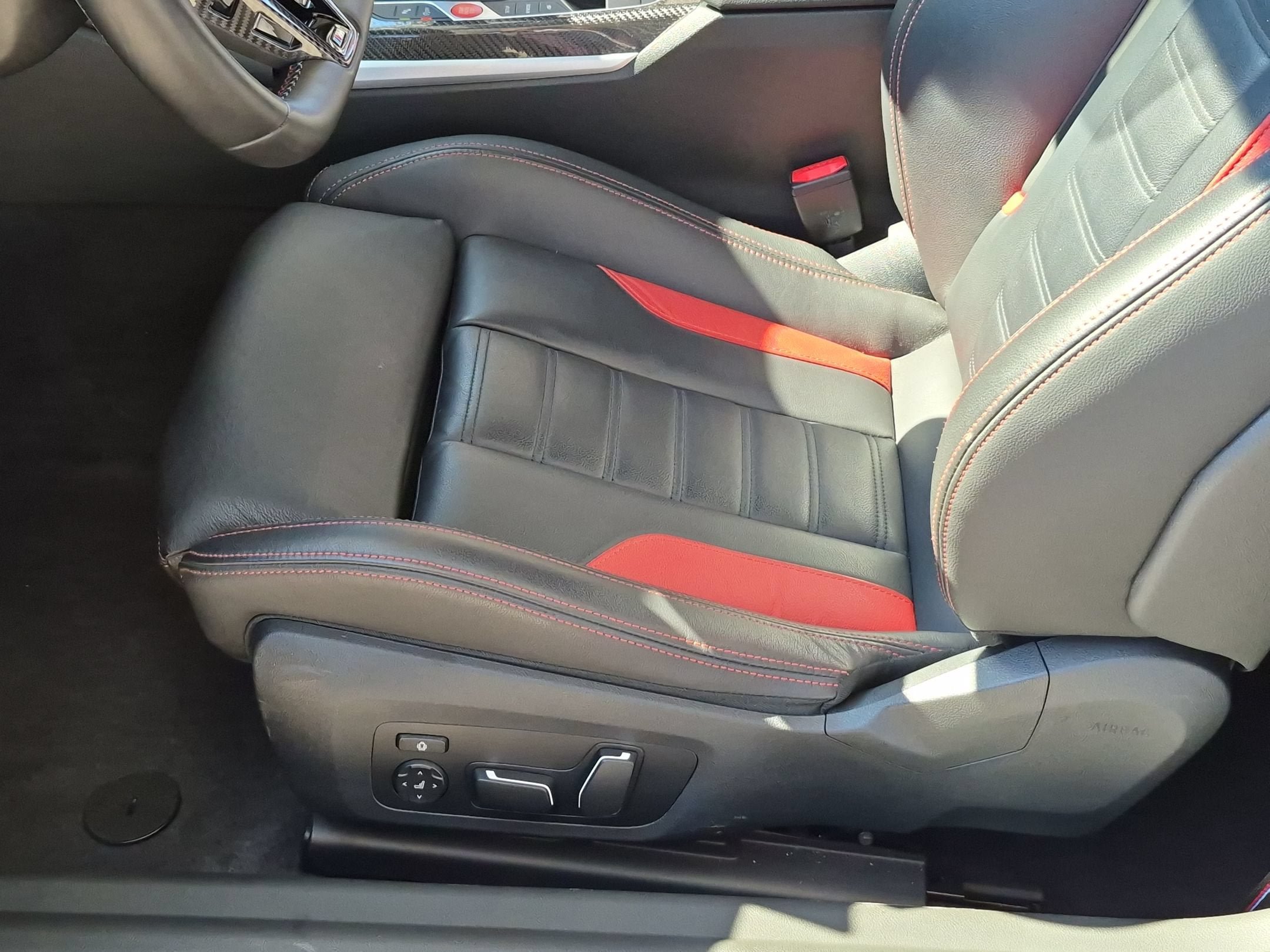 Used 2025 BMW M2 w/ Lighting Package RWD image 13