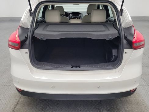 Used 2018 Ford Focus Titanium w/ Titanium Technology Package image 29