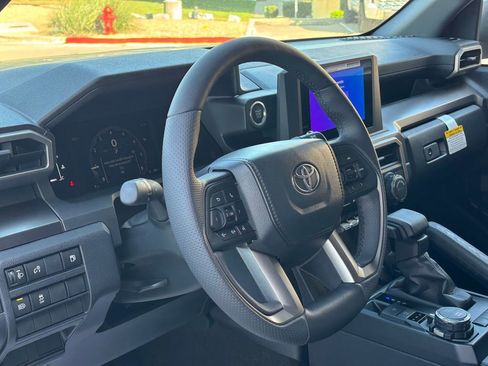 New 2026 Toyota 4Runner SR5 image 7