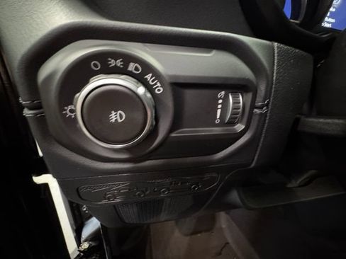 New 2026 Jeep Wrangler Unlimited Sahara AWD/4WD image 26