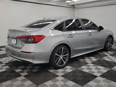 Certified 2024 Honda Civic Touring image 6