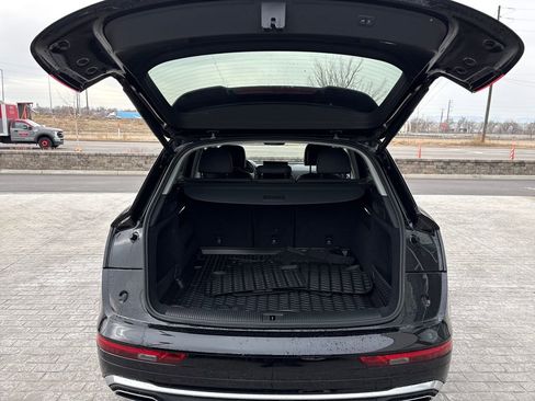 Used 2023 Audi Q5 2.0T Premium w/ Convenience Package image 22