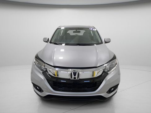 Used 2021 Honda HR-V LX image 2