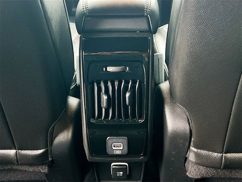 Used 2024 Jeep Compass Trailhawk image 23