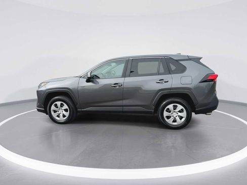 Certified 2022 Toyota RAV4 LE image 5