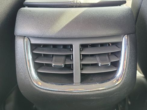 Used 2024 Chevrolet Malibu LT image 18