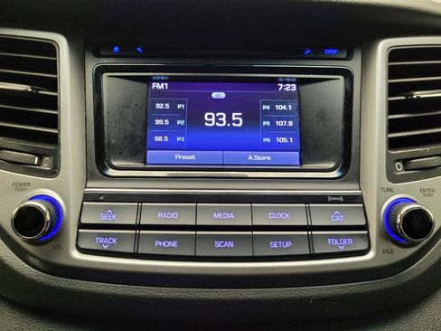 Used 2017 Hyundai Tucson SE FWD image 25