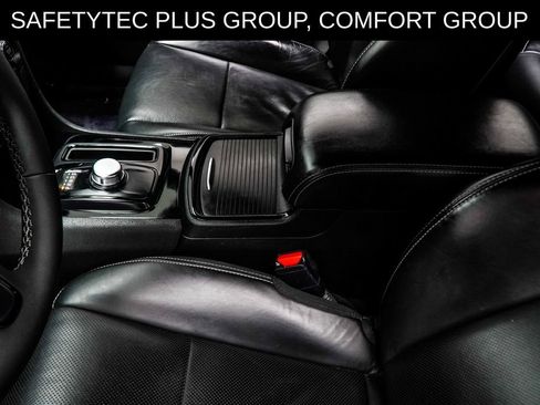 Used 2023 Chrysler 300 S w/ Comfort Group RWD image 22
