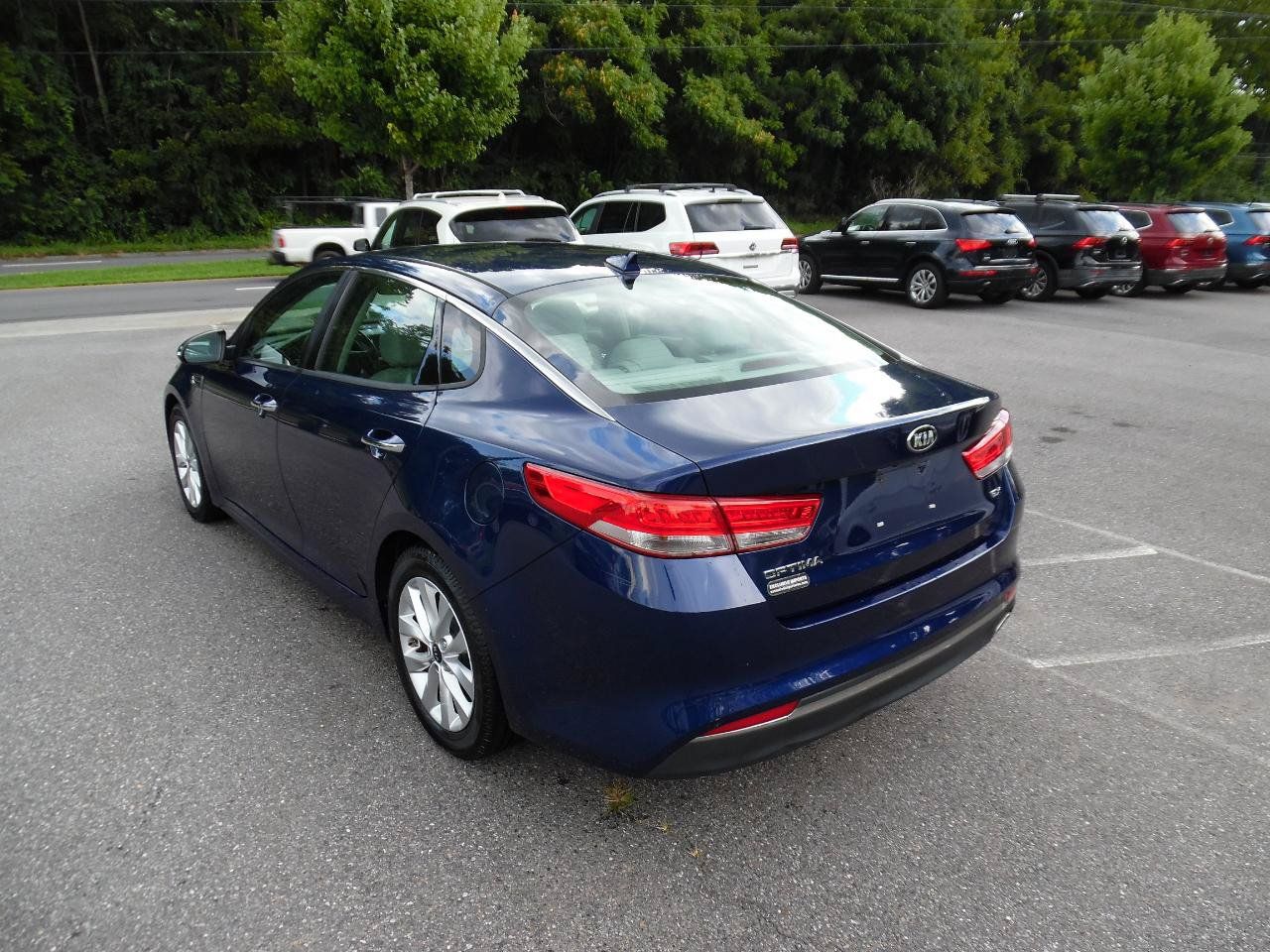 Used 2016 Kia Optima EX FWD image 3