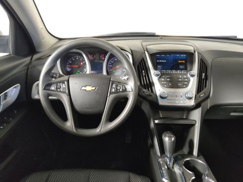 Used 2017 Chevrolet Equinox LS AWD/4WD image 22